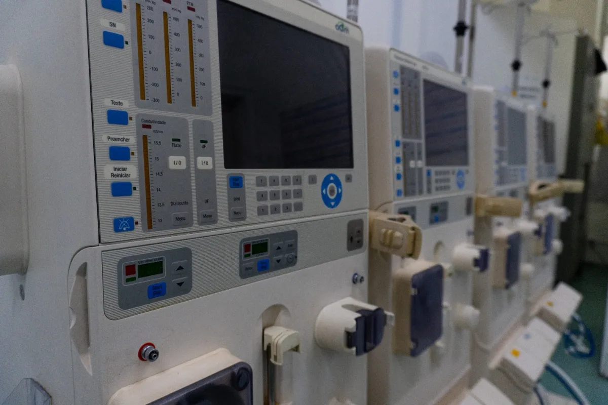 Descontinuação de diálise na IRA