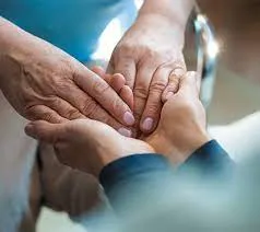 Quando o cuidado paliativo chega tarde demais? O que o estudo de 18 mil pacientes em diálise nos ensina!