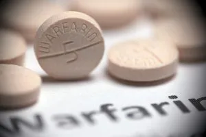 Profilaxia de trombose na Síndrome Nefrótica: DOACs vs. Antagonistas da Vitamina K